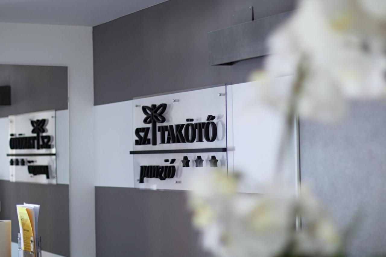 Hotel Szitakoeto Panzio à Tiszafüred Extérieur photo