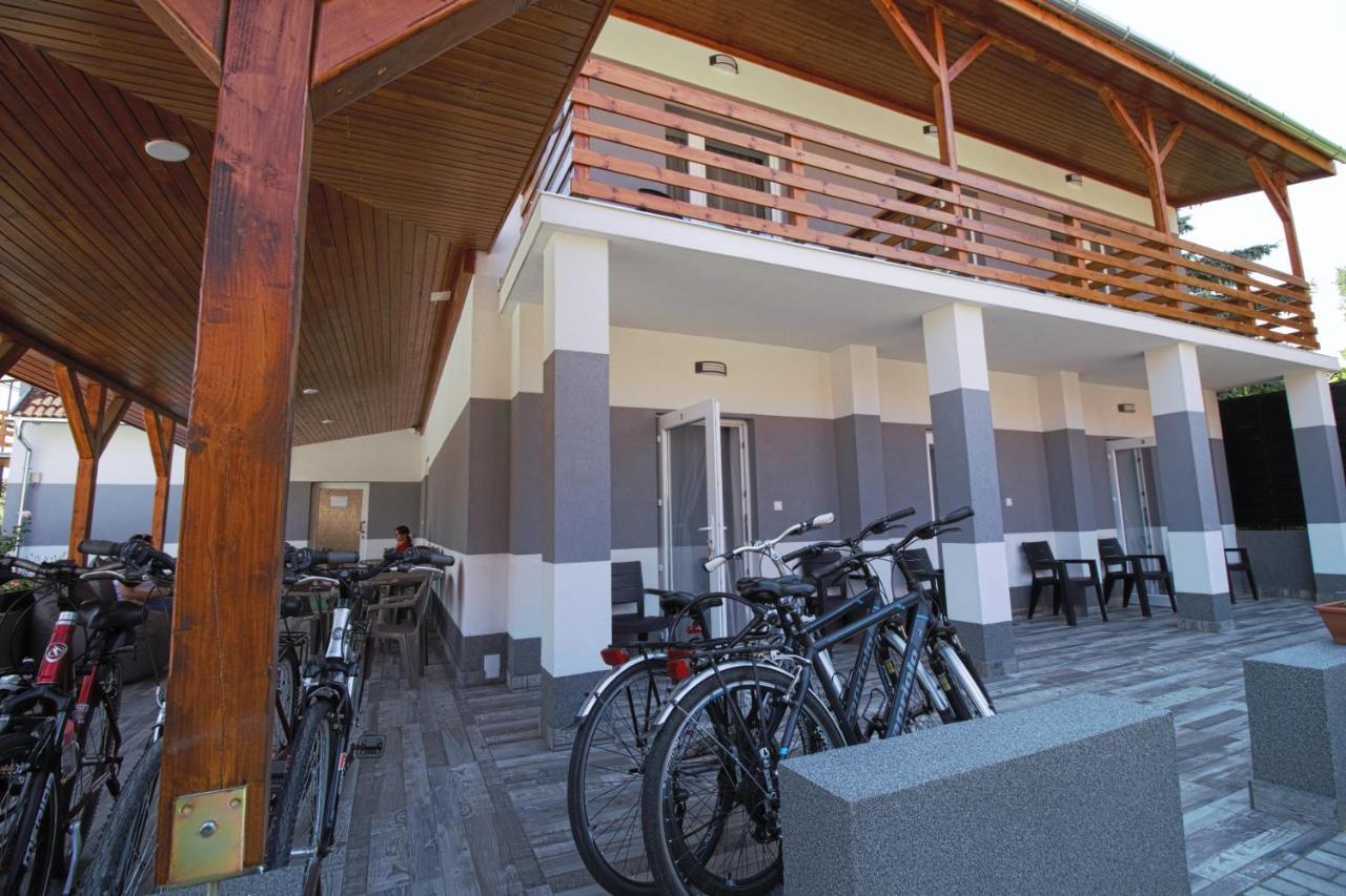 Hotel Szitakoeto Panzio à Tiszafüred Extérieur photo